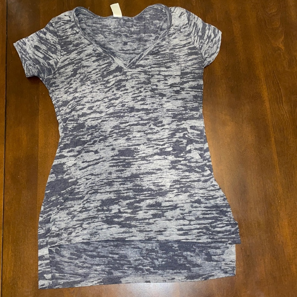 Blue and grey comfy and stretchy tee